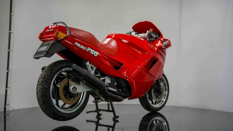 Ducati 750 Paso (1986 - 88) (7)