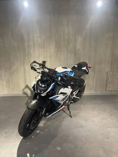 Bmw M 1000 R (2023 - 24) usata