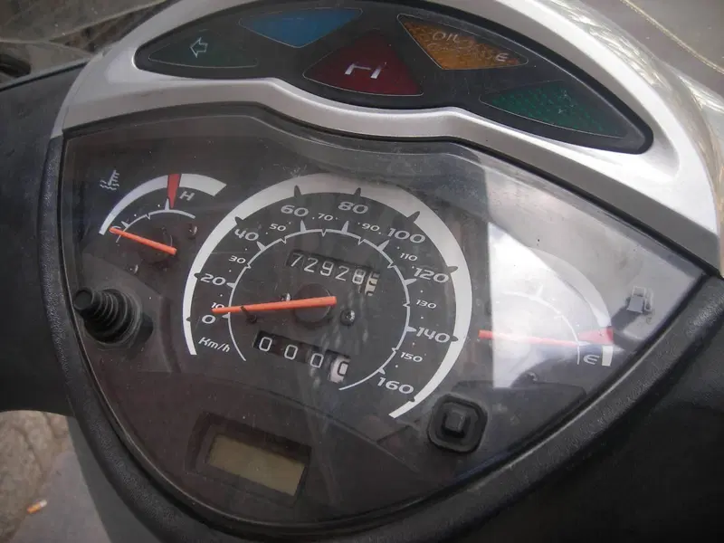 Honda SH 150i (2005 - 08) (4)