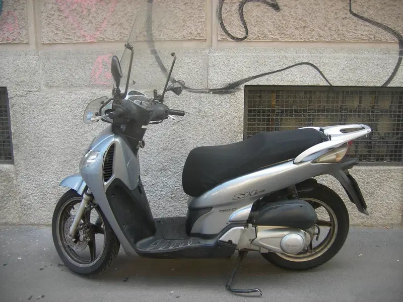 Honda SH 150i (2005 - 08) (5)