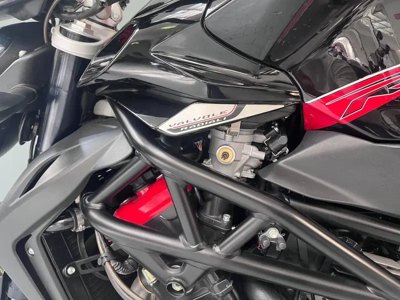 MV Agusta Brutale 1090 R (2012 - 15) (4)