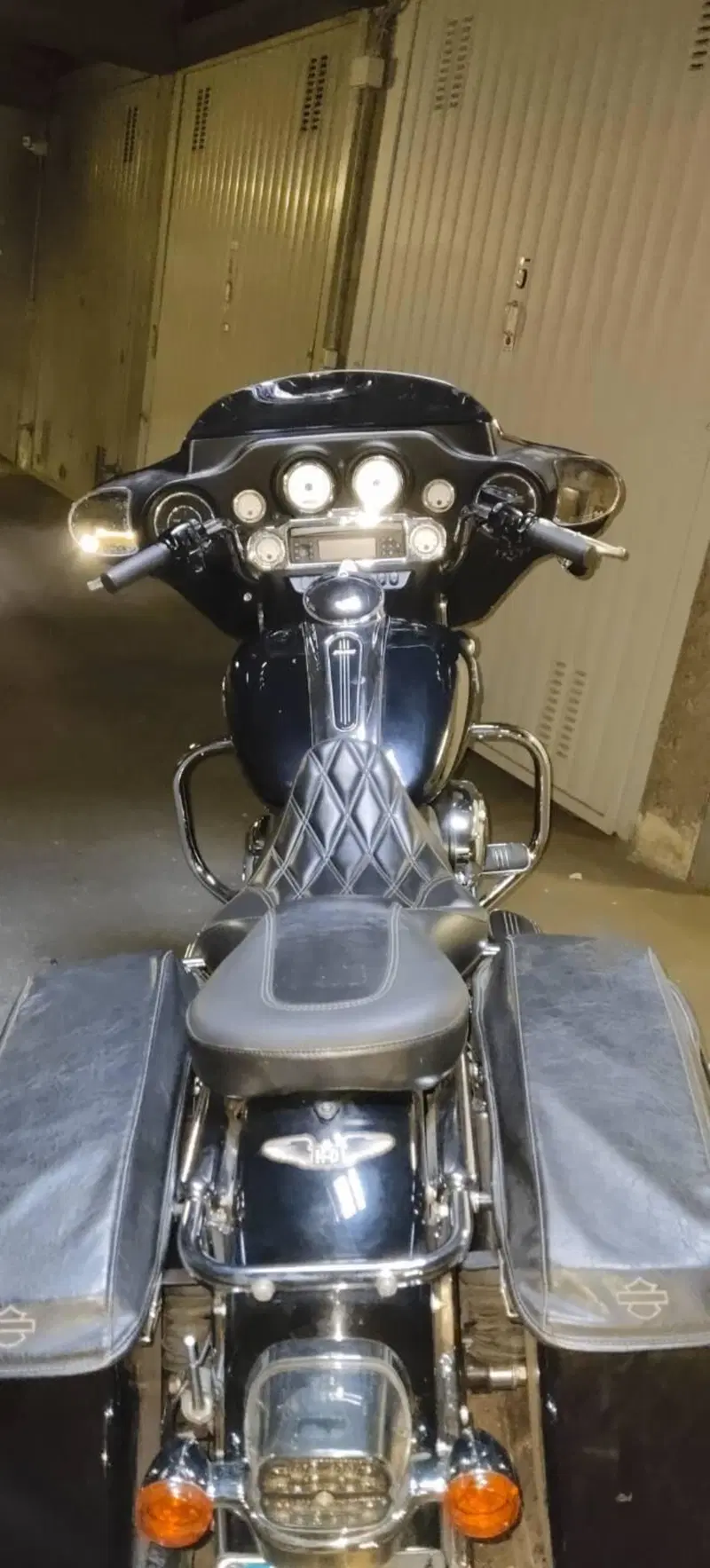 Harley-Davidson 1584 Street Glide (2008 - 10) - FLHX (4)