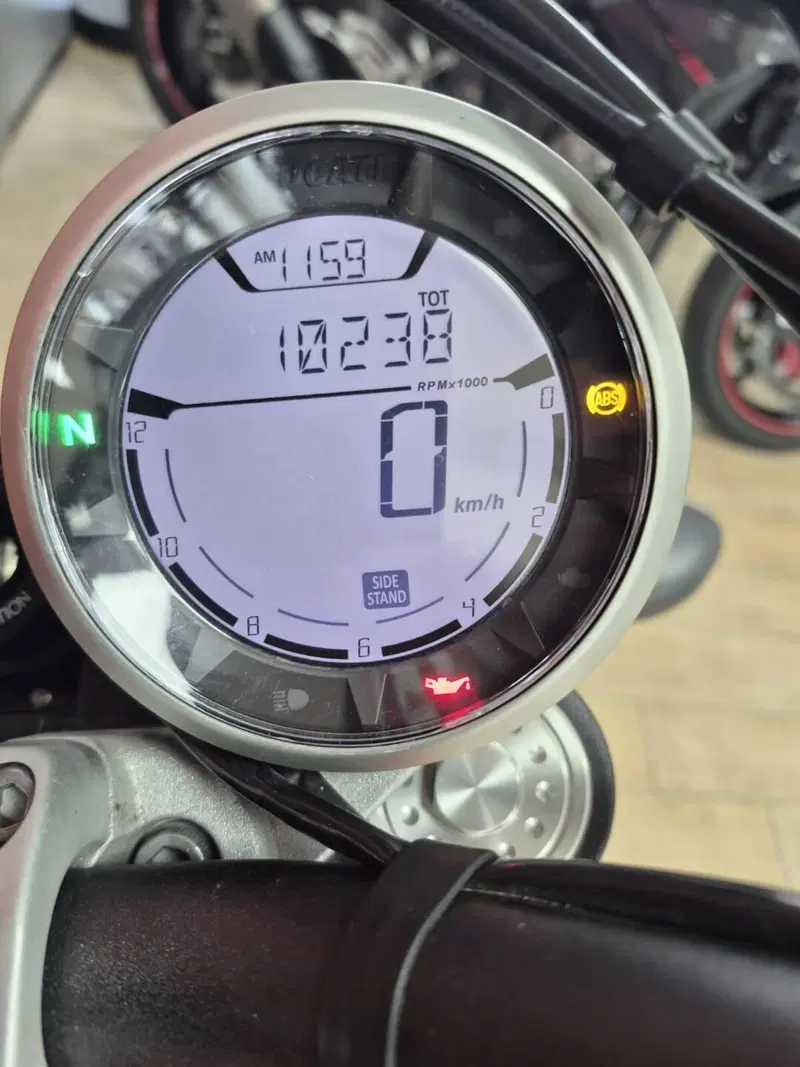 Ducati Scrambler 800 Icon (2017 - 20) (4)