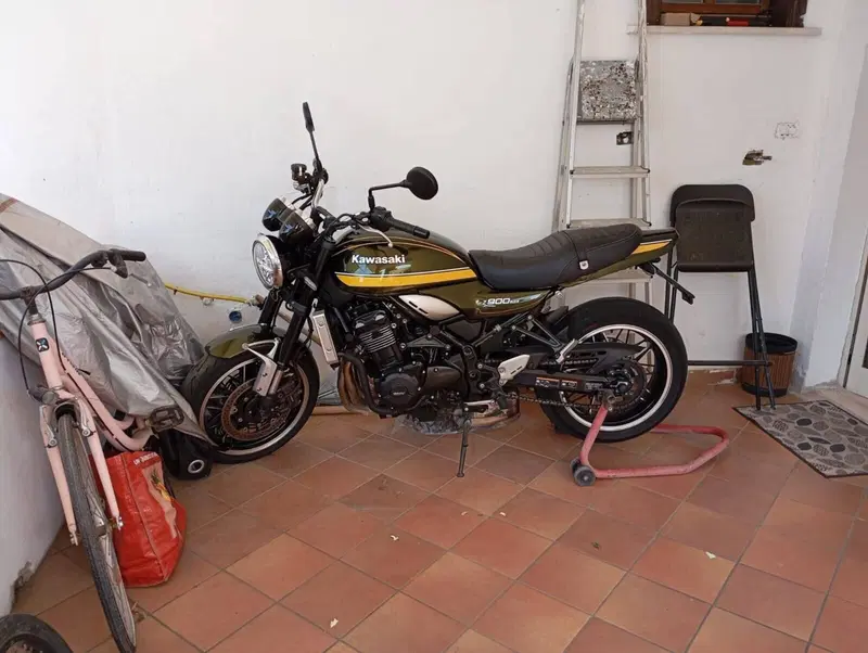 Kawasaki Z 900 RS (2021) (2)