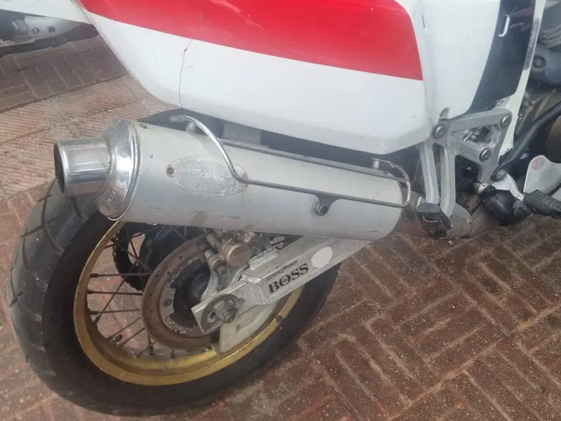 Honda Africa twin HRV 750 (8)