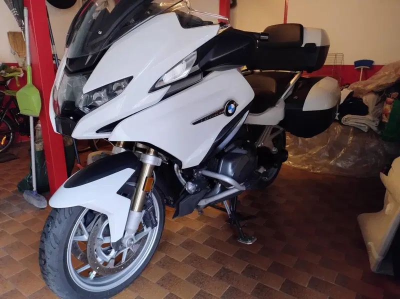Bmw R 1250 RT (2021 - 25) (2)