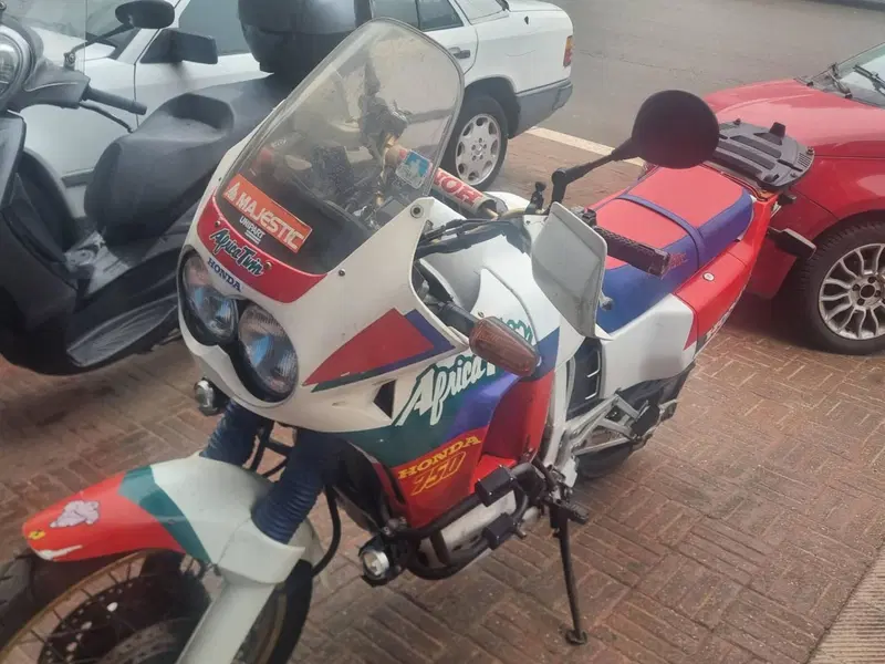 Honda Africa twin HRV 750 (14)