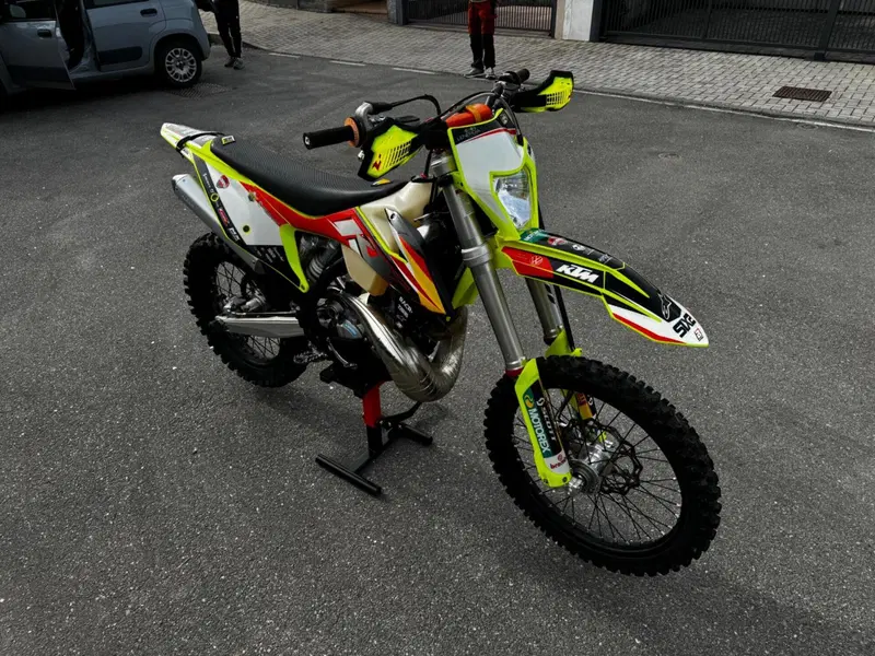 KTM 250 EXC TPI (2022) (4)