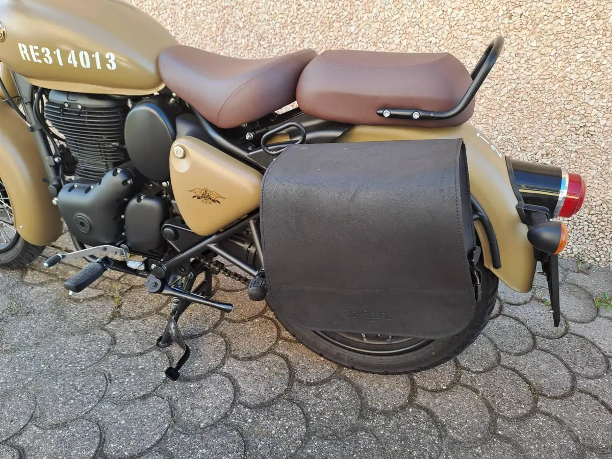 Royal Enfield Classic 350 (2021 - 26) (4)