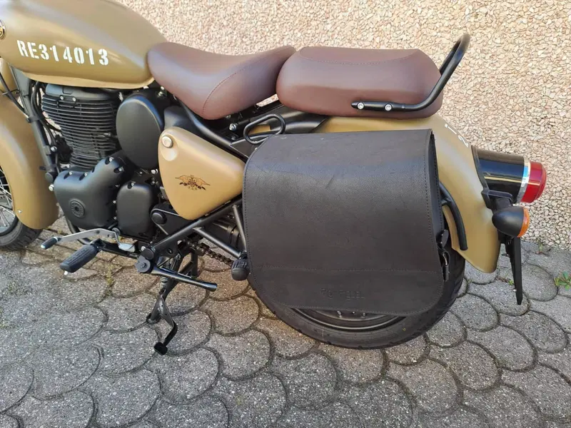 Royal Enfield Classic 350 (2021 - 26) (4)