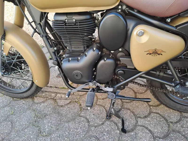Royal Enfield Classic 350 (2021 - 26) (5)