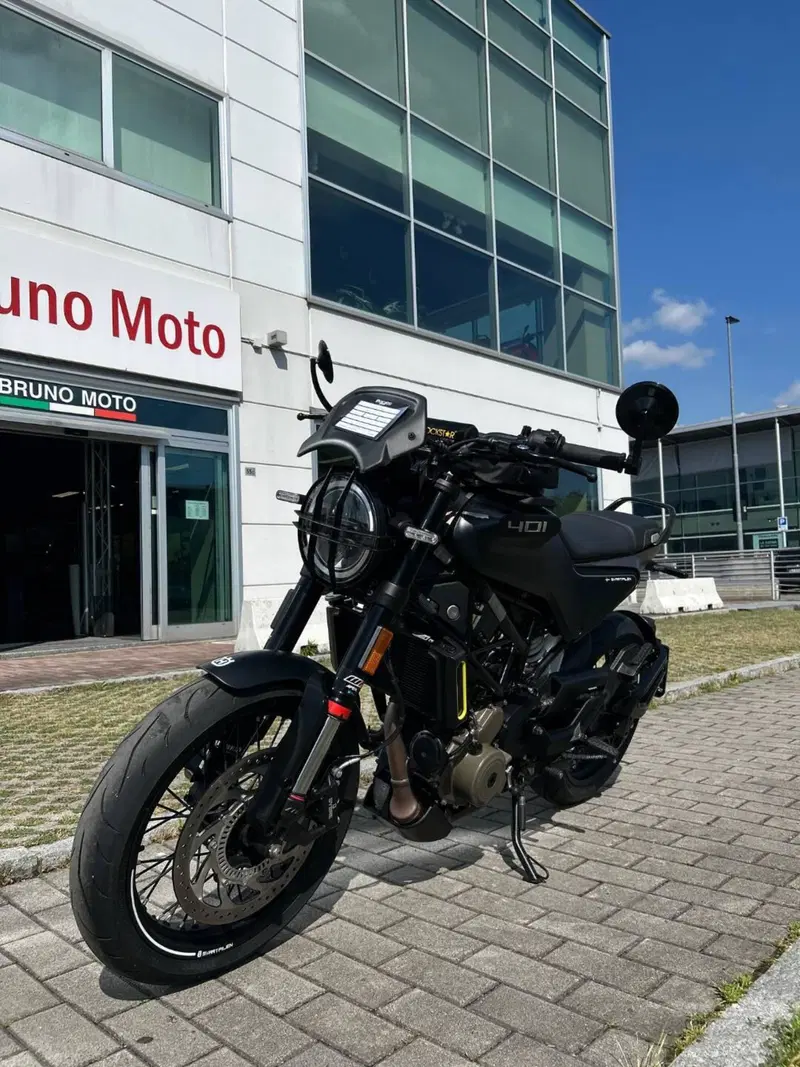 Husqvarna Svartpilen 401 (2024 - 26) (3)