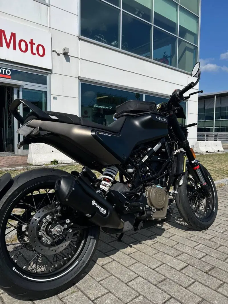 Husqvarna Svartpilen 401 (2024 - 26) (4)