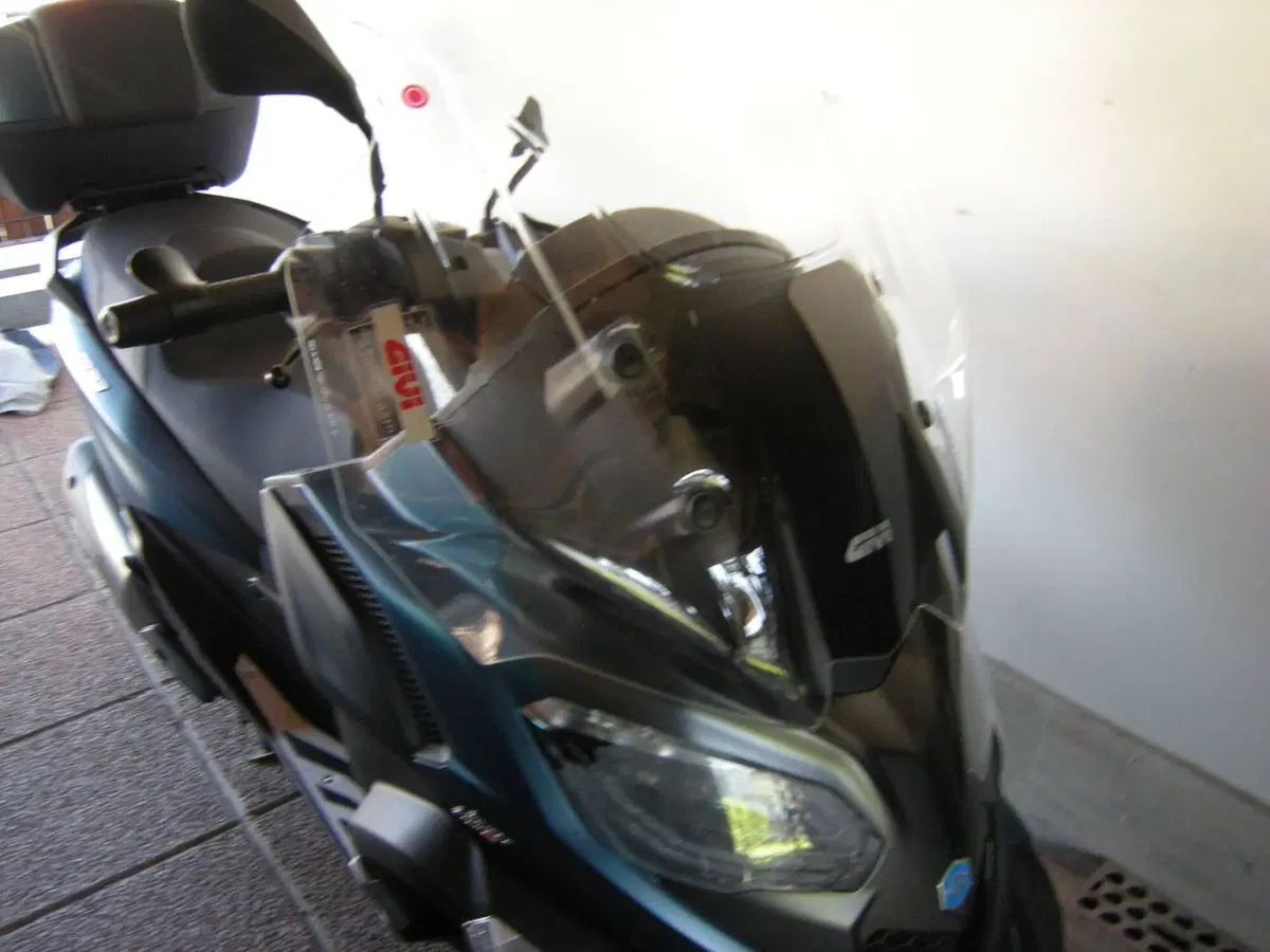 Piaggio MP3 530 ABS Hpe (2023 - 24) (7)