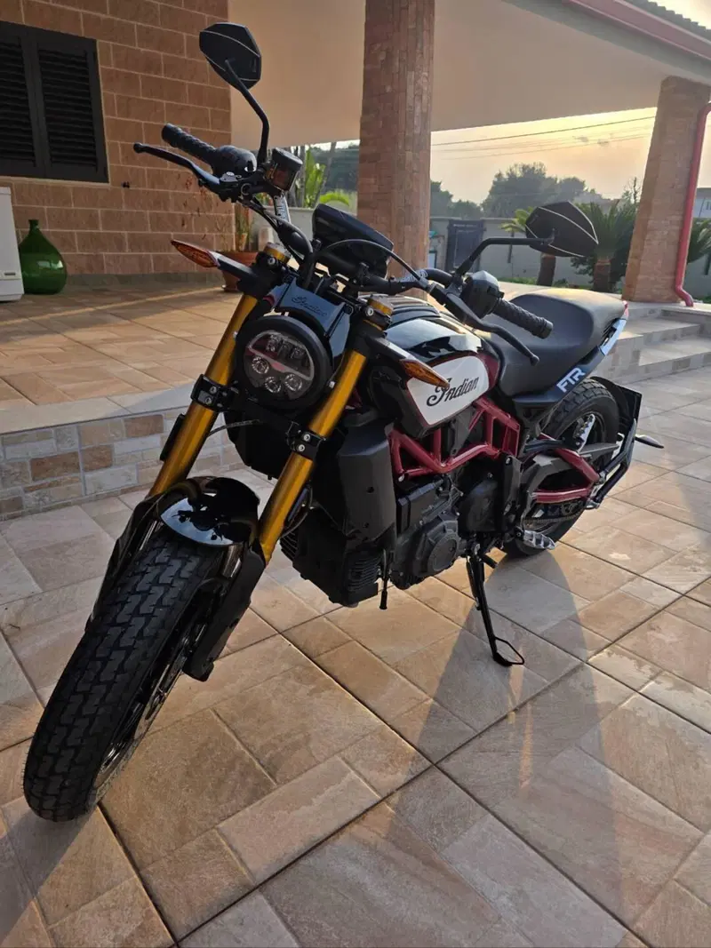 Indian FTR 1200 S (2021 - 22) (2)