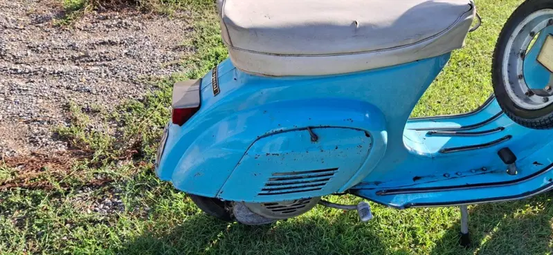 Piaggio Vespa 50 special  (6)