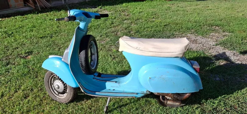 Piaggio Vespa 50 special  (8)