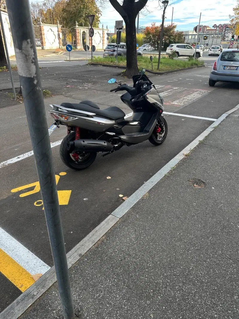 Kymco Xciting 500i R (2007 - 14) (2)