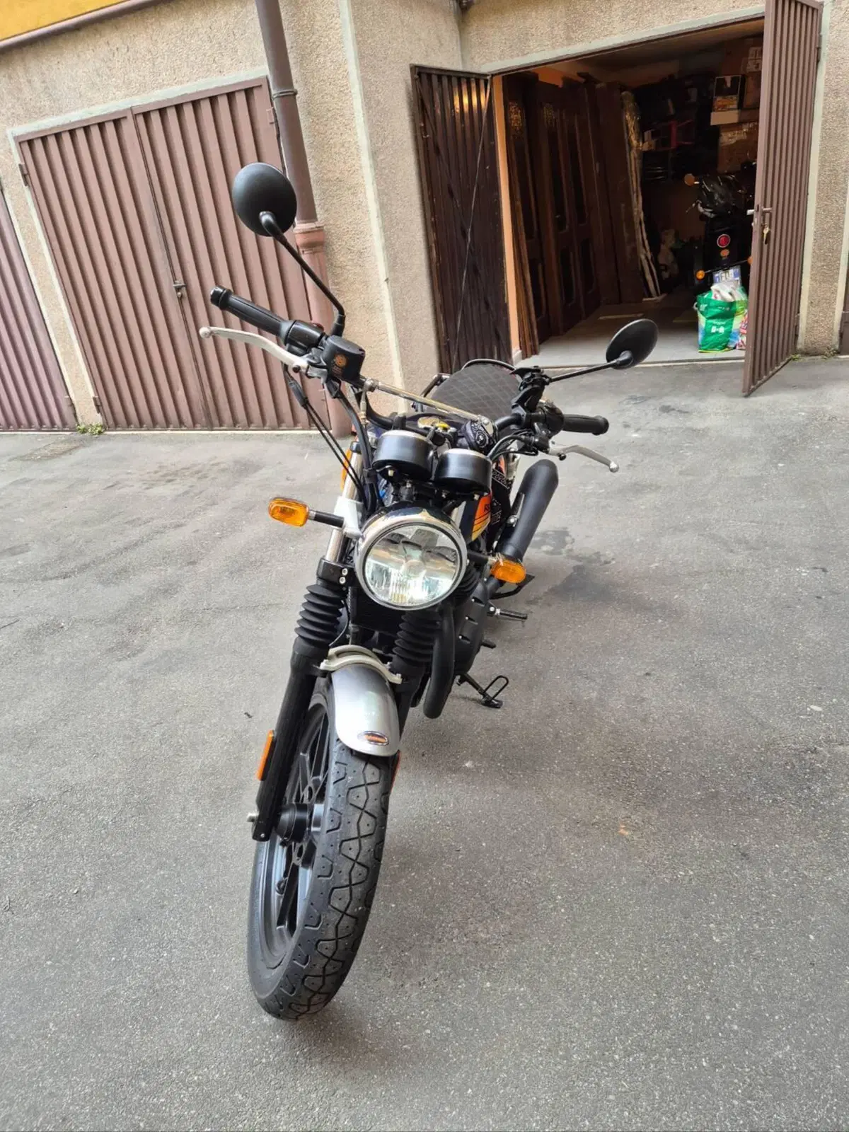 Royal Enfield Interceptor 650 (2021 - 26) (3)