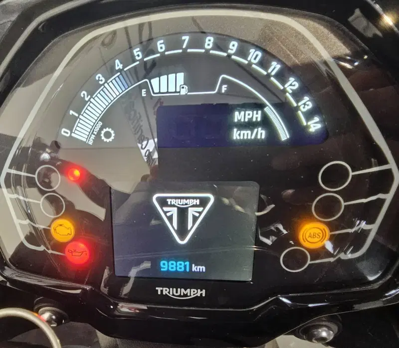 Triumph Street Triple 765 R (2023 - 26) (5)
