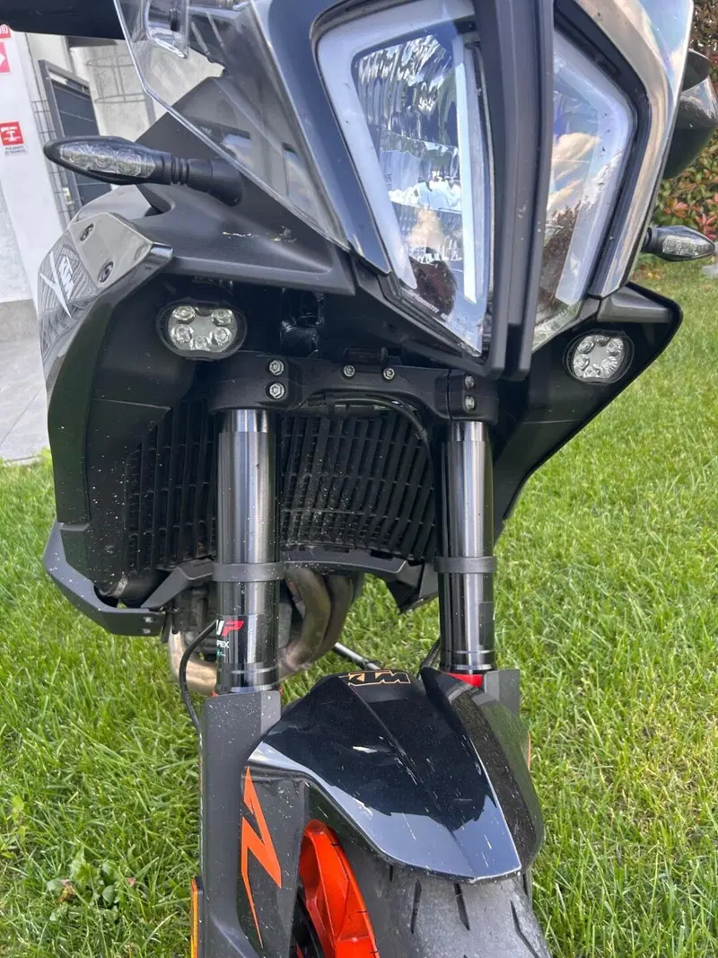 KTM 890 SMT (2023 - 25) (3)