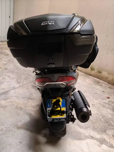 Suzuki Burgman 400 (2022 - 24) usata