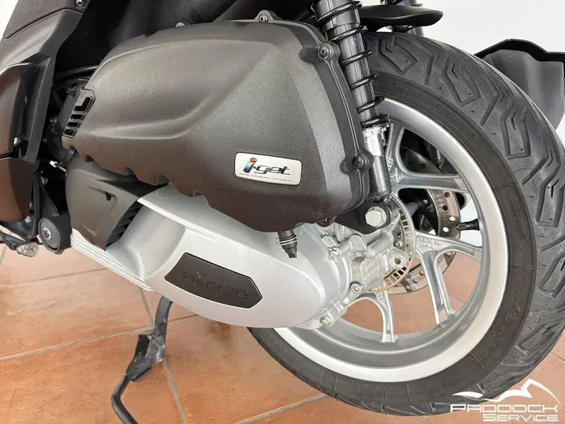 Piaggio Medley 150 ABS (2021 - 25) (14)