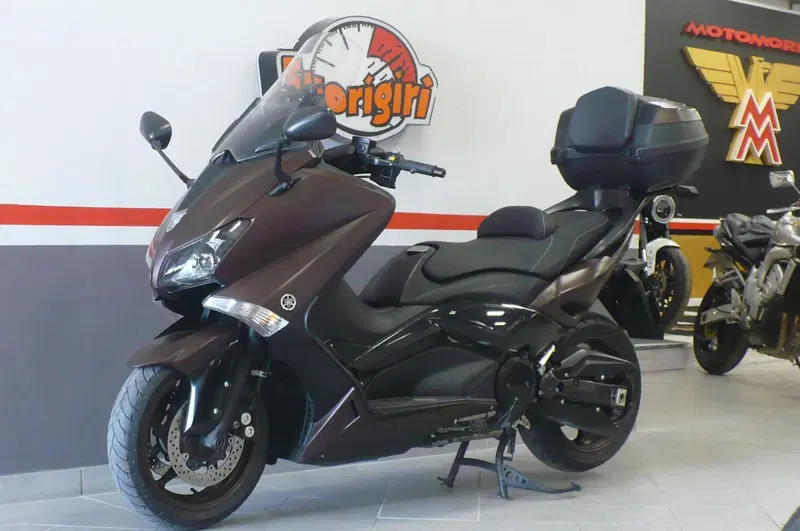 Yamaha T-Max 530 Bronze Max (2014) (2)
