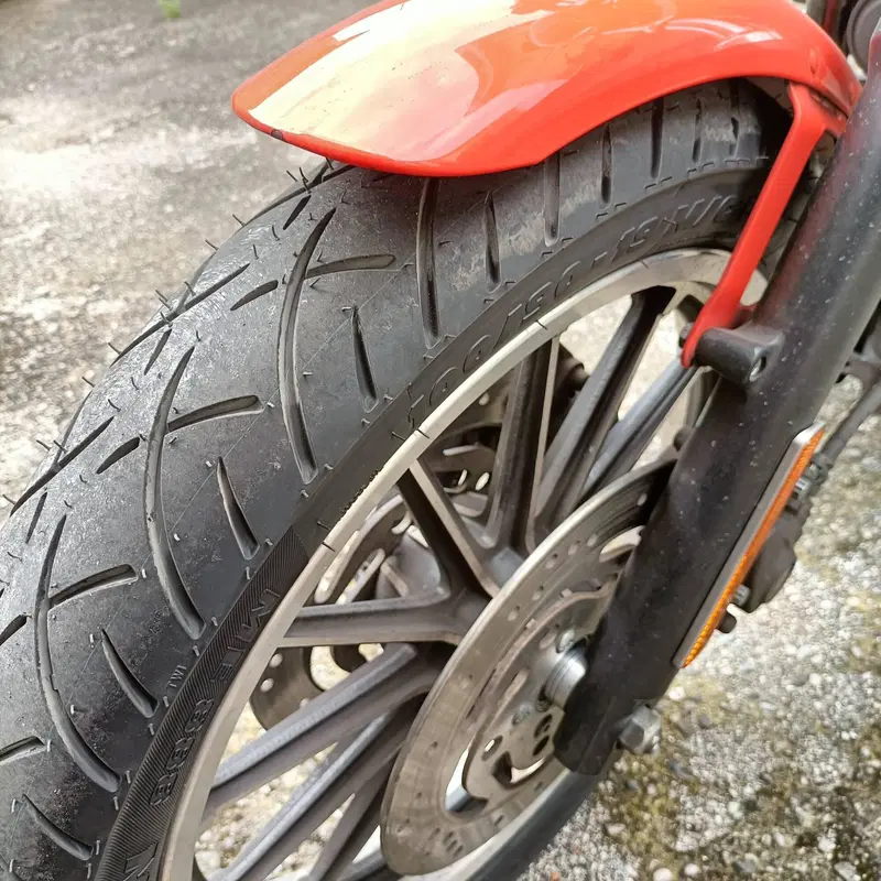 Harley-Davidson 883 R (2008 - 16) - XL 883R (7)