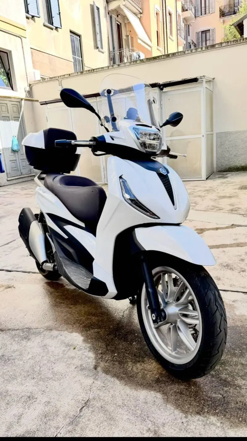 Piaggio Beverly 400 ABS-ASR (2021 - 24)
