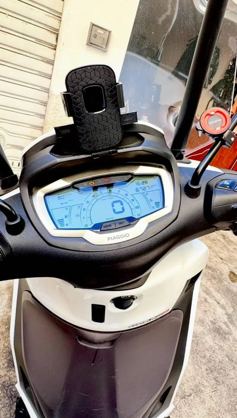 Piaggio Beverly 400 ABS-ASR (2021 - 24) (4)