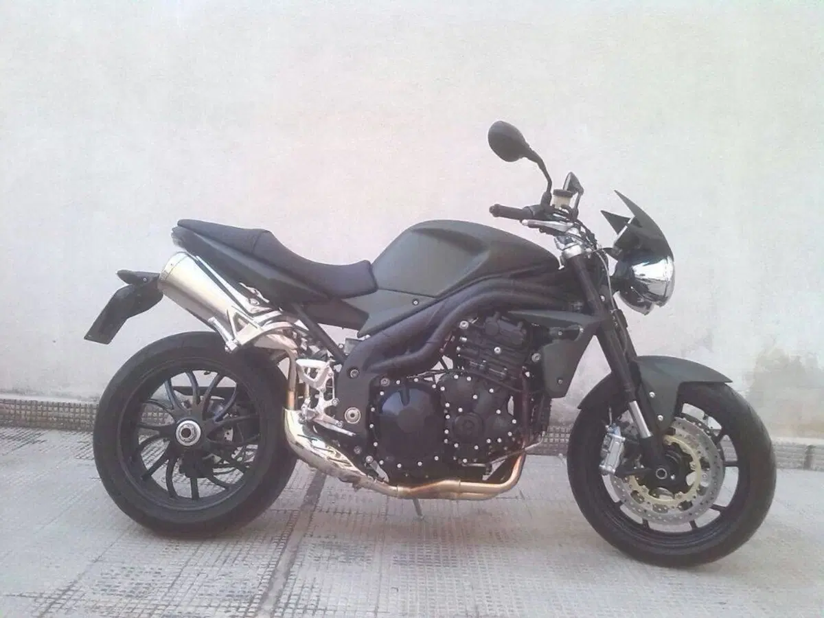 Triumph Speed Triple 1050 (2005 - 11)