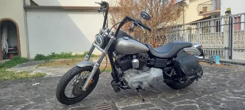 Harley-Davidson 1584 Street Bob (2008 - 15) - FXDB