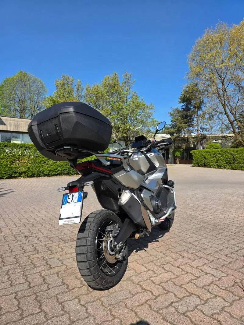 Honda X-ADV 750 DCT Adventure (2021 - 24) (3)