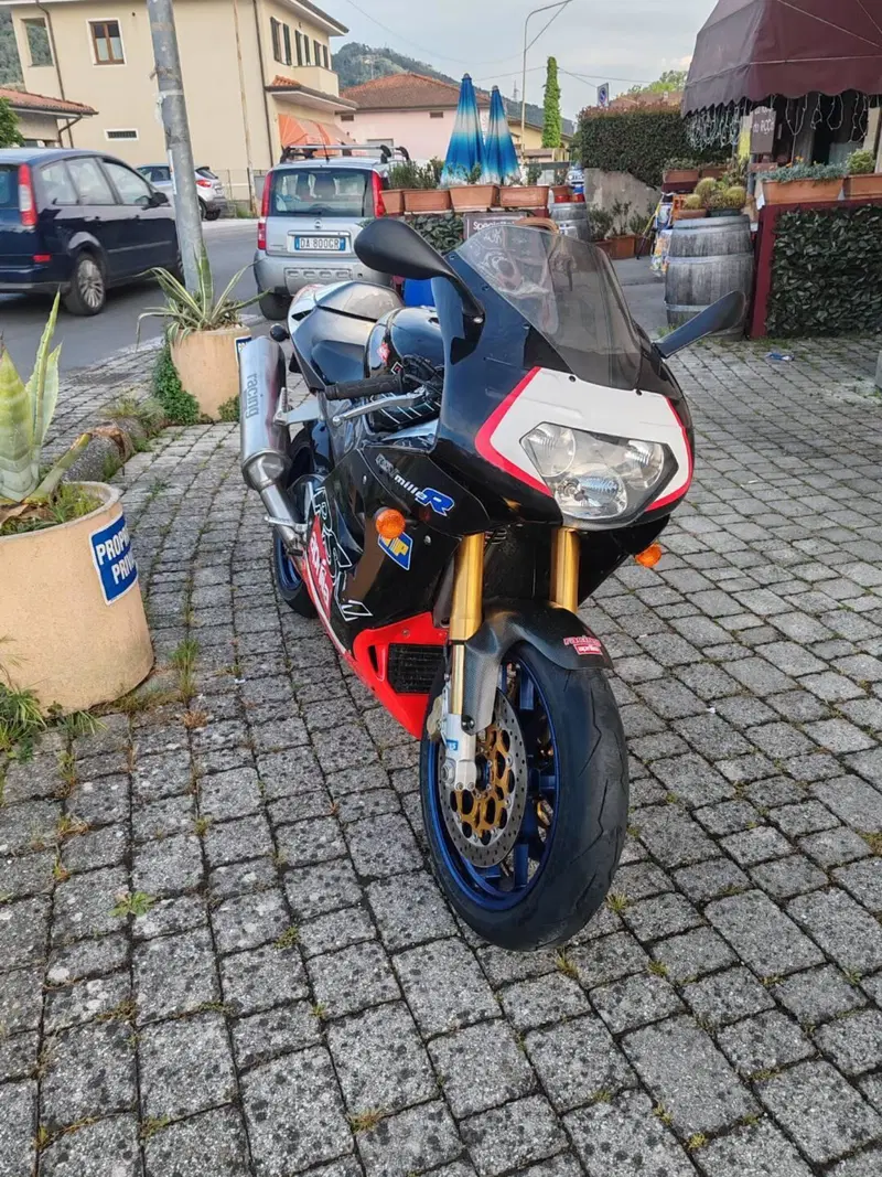 Aprilia Rsv Mille R (4)