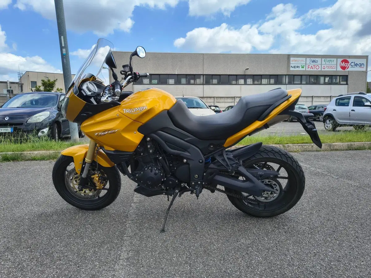 Triumph Tiger 1050 (2006 - 12) (2)