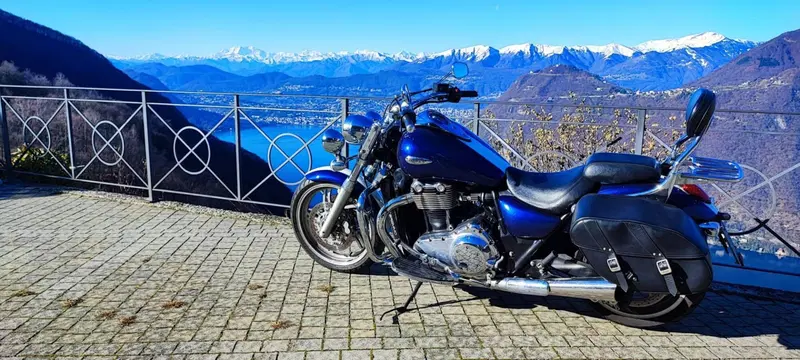Triumph Thunderbird 1600 SE ABS (2011) (9)