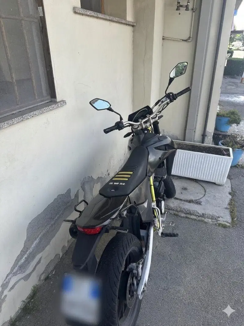 Swm SM 125 R (2022 - 24) (3)