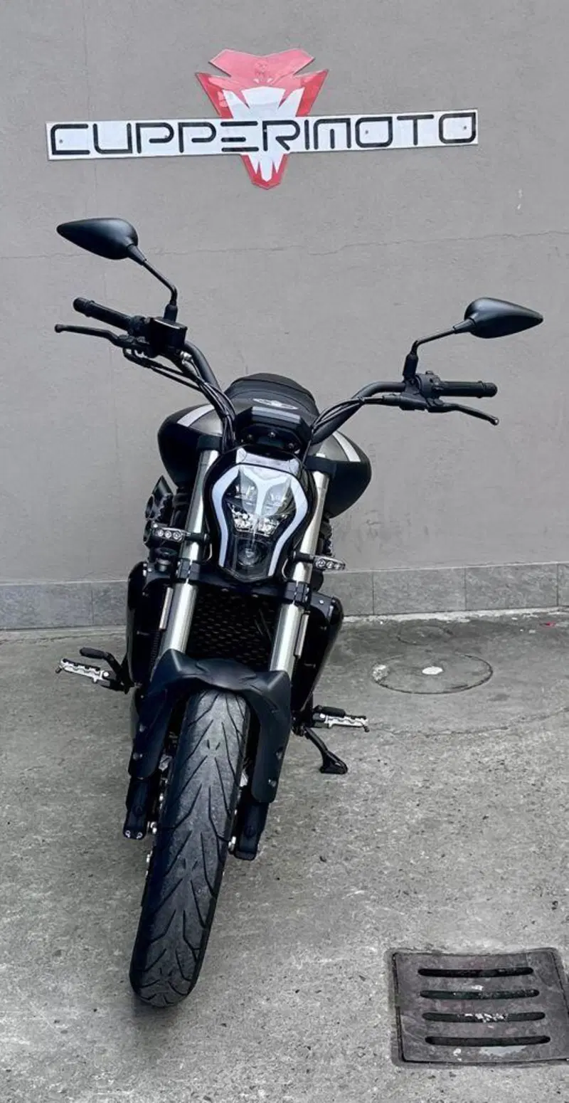 Benelli 502 C (2021 - 25) (2)