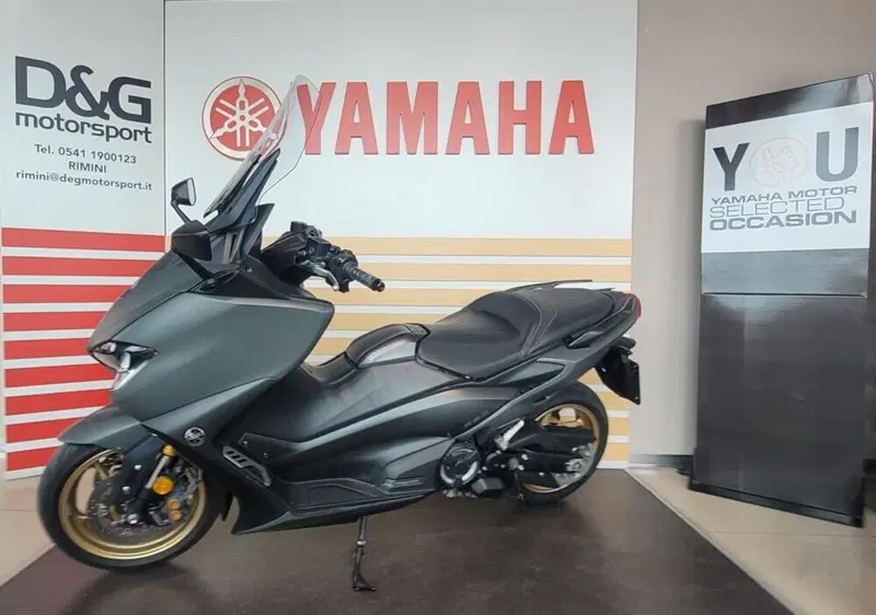 Yamaha T-Max 560 (2020 - 21) (3)