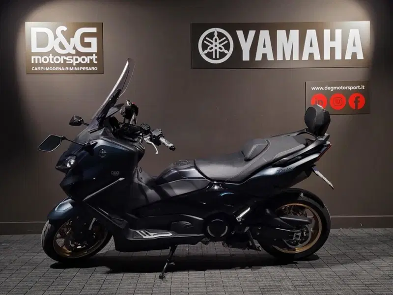 Yamaha T-Max 560 (2022 - 24) (5)