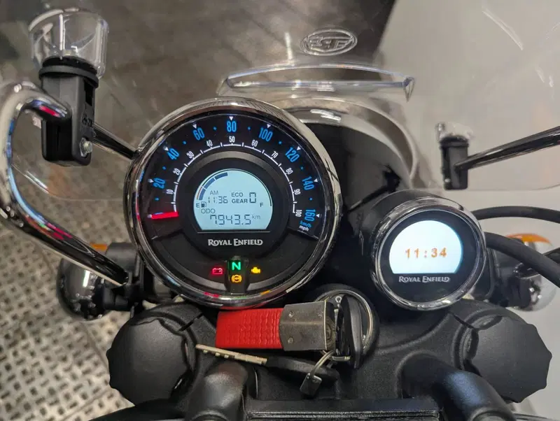 Royal Enfield Meteor 350 (2021 - 26) (4)