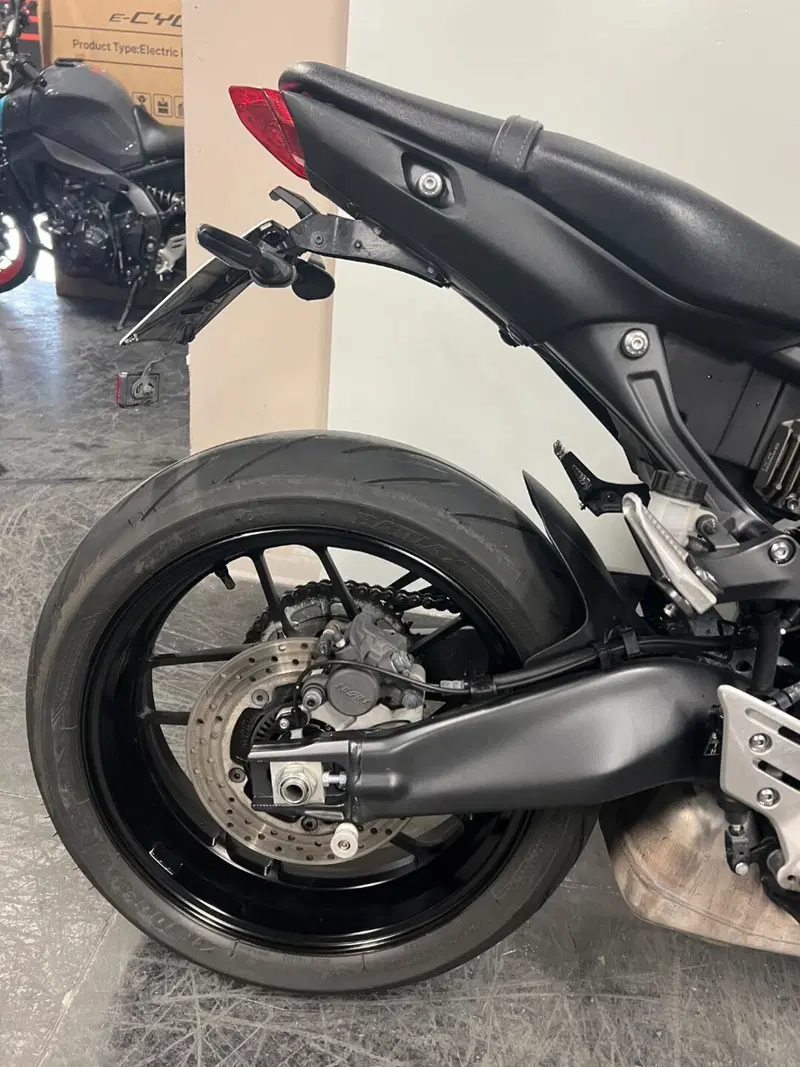 Yamaha MT-09 (2021 - 23) (5)