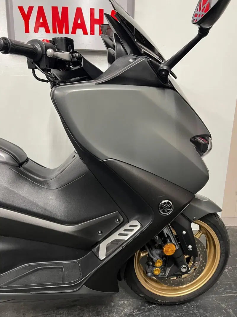 Yamaha T-Max 560 Tech Max (2020) (7)