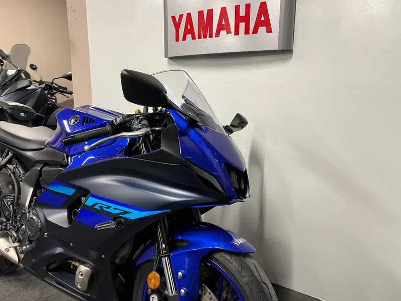 Yamaha YZF R7 (2021 - 25) (2)