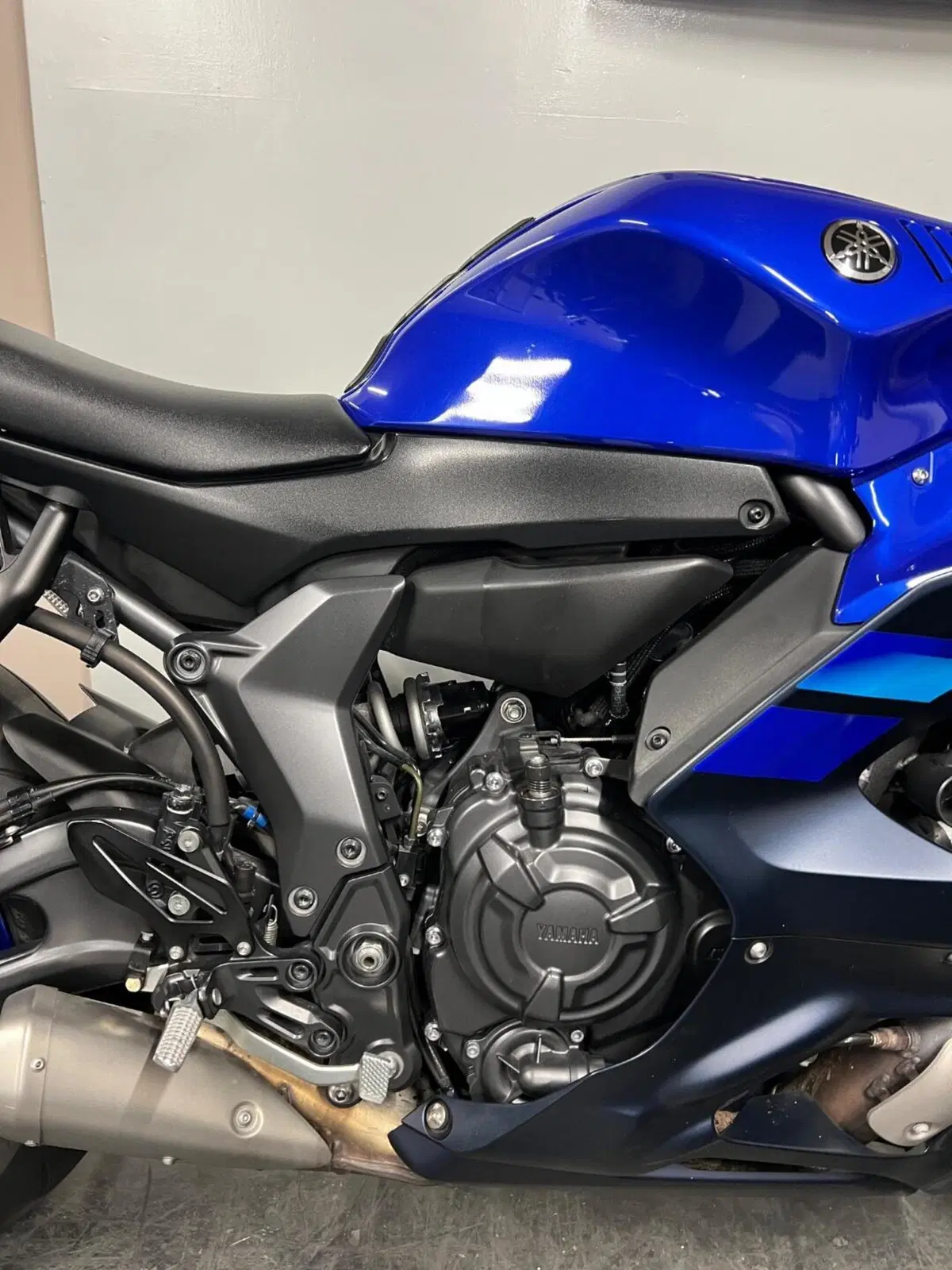 Yamaha YZF R7 (2021 - 25) (6)