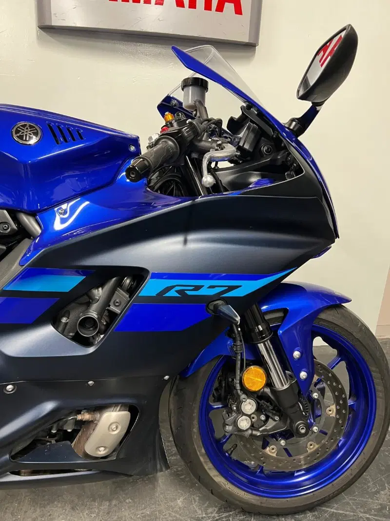 Yamaha YZF R7 (2021 - 25) (7)