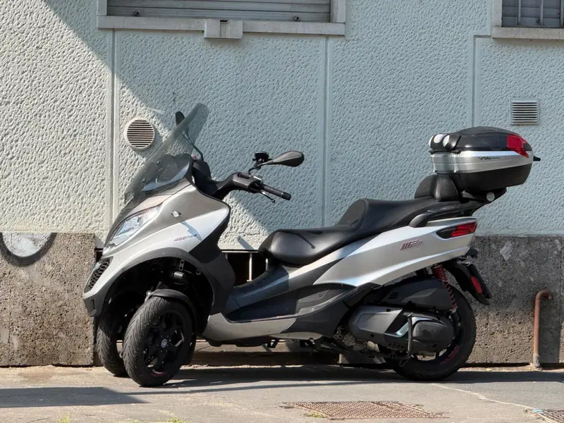 Piaggio MP3 400 Sport ABS Hpe (2021 - 22) (2)