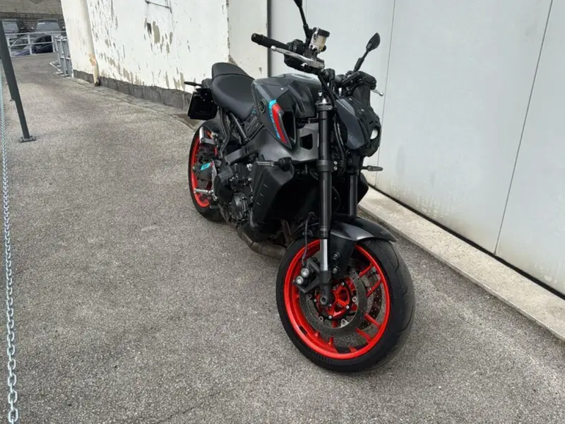 Yamaha MT-09 (2021 - 23) (3)