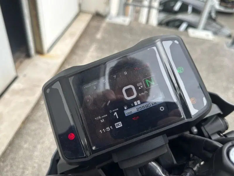 Yamaha MT-09 (2021 - 23) (9)